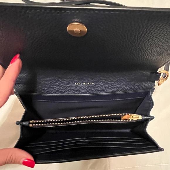 TORY BURCH
MCGRAW SMALL PEBBLED LEATHER - Picture 5 of 7